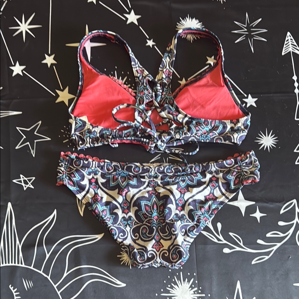 Colorful Patterned Bikini Set - Picture 3 of 4